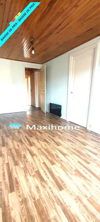 Maison - 220 m² - 9 pièces