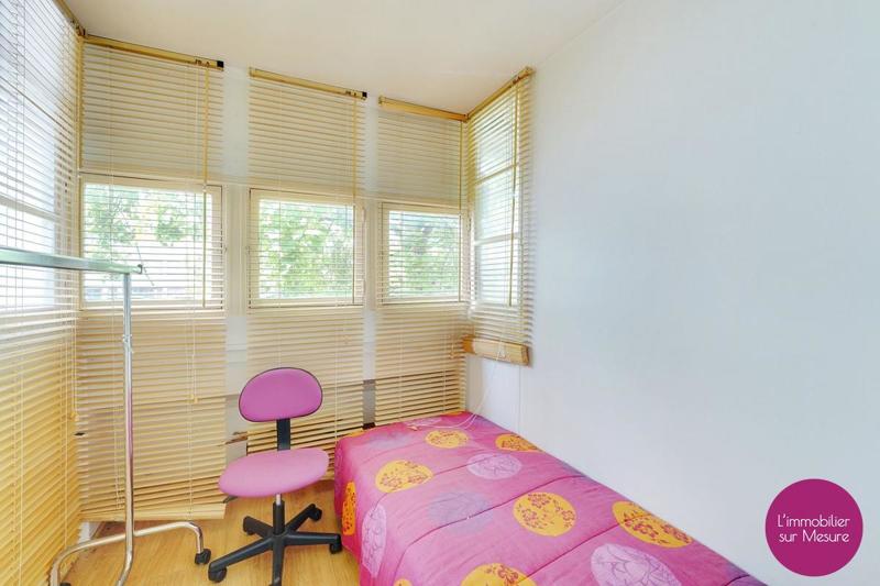 Maison - 215 m² - 8 pièces