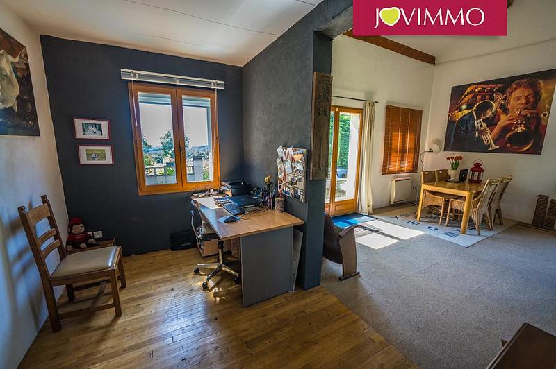 Maison - 215 m² - 10 pièces