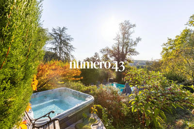 Maison ancienne - 218 m² - 7 pièces