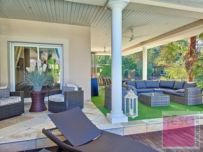 Villa - 274 m² - 7 pièces