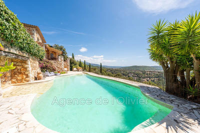 Maison - 190 m² - 5 pièces