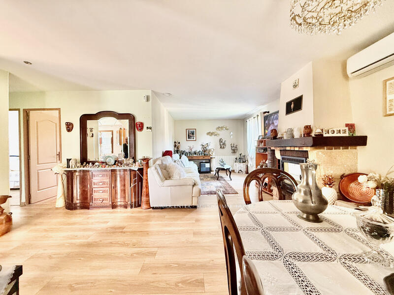 Villa - 105 m² - 5 pièces