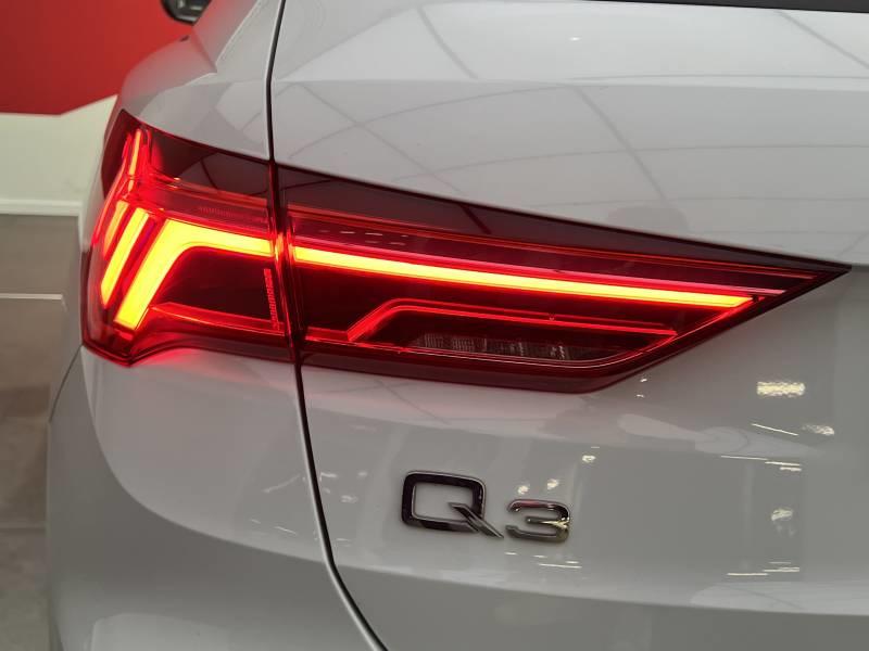Audi Q3 45 TFSIe 245 ch s tronic 6 s line