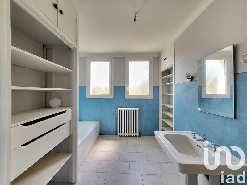 Maison - 181 m² - 7 pièces