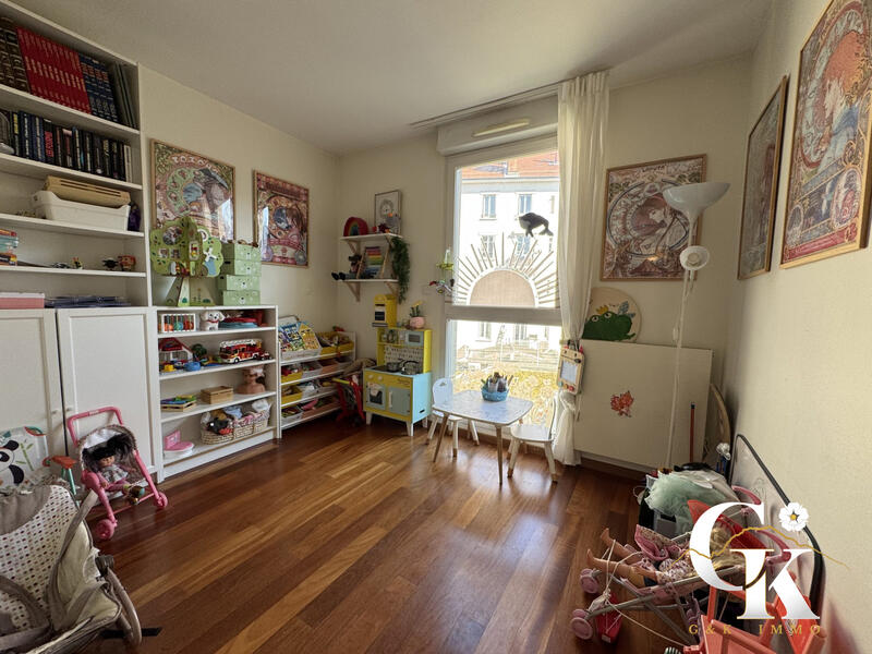 Appartement - 106 m² - 4 pièces