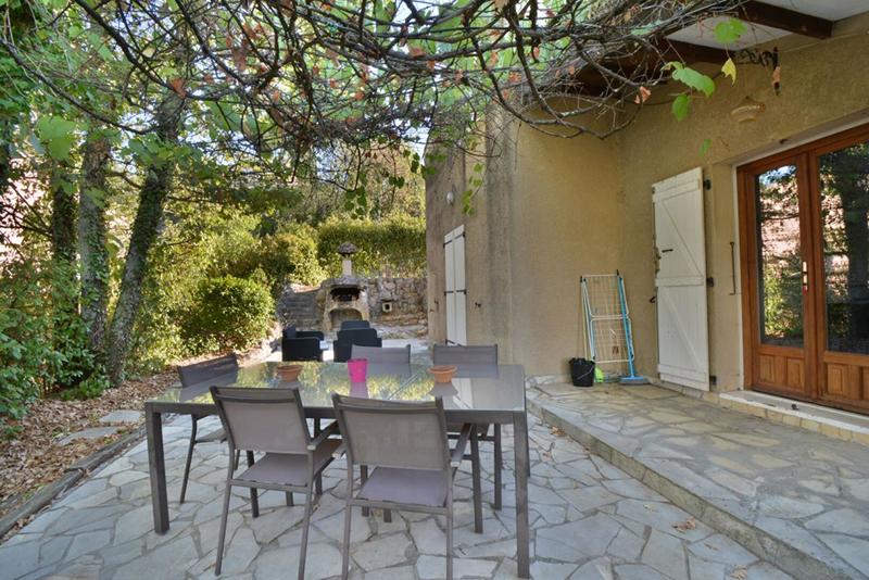 Maison - 85 m² - 5 pièces