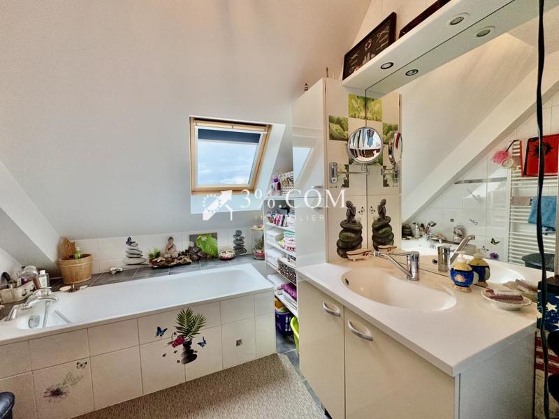 Appartement - 102 m² - 3 pièces