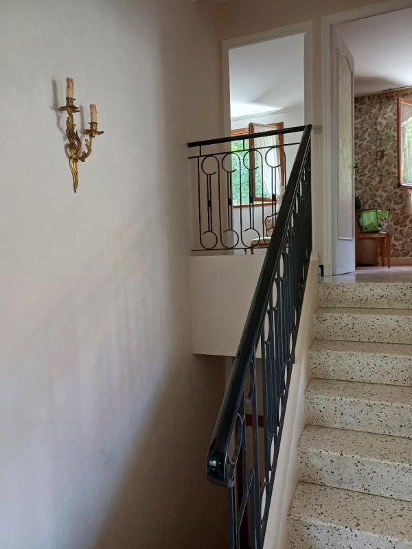 Maison - 99 m² - 5 pièces