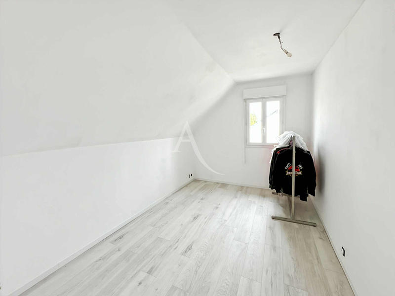 Maison - 106 m² - 6 pièces