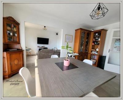 Maison - 96 m² - 4 pièces