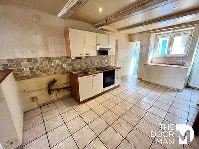 Maison - 83 m² - 4 pièces