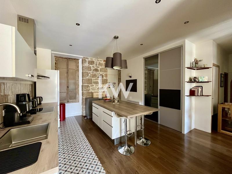 Appartement - 92 m² - 3 pièces