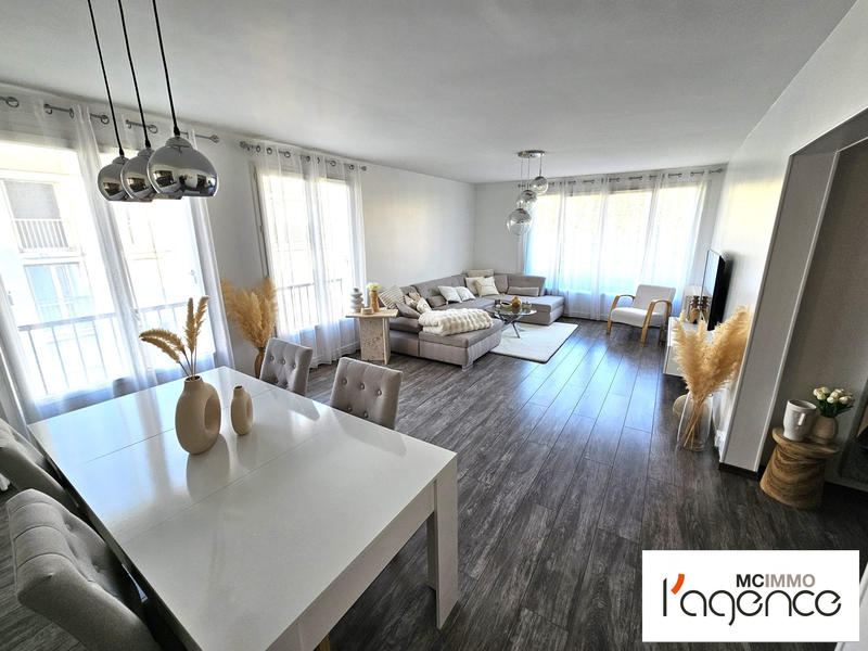 Appartement - 81 m² - 3 pièces