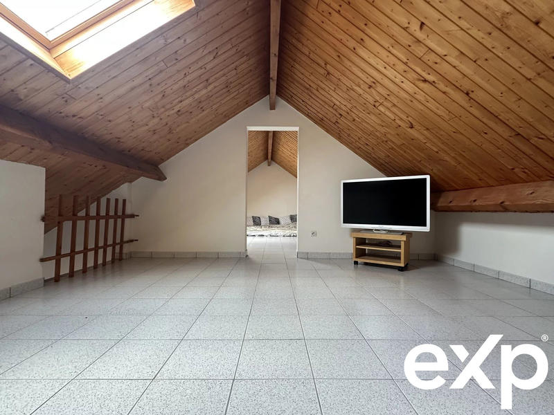 Maison - 122 m² - 7 pièces