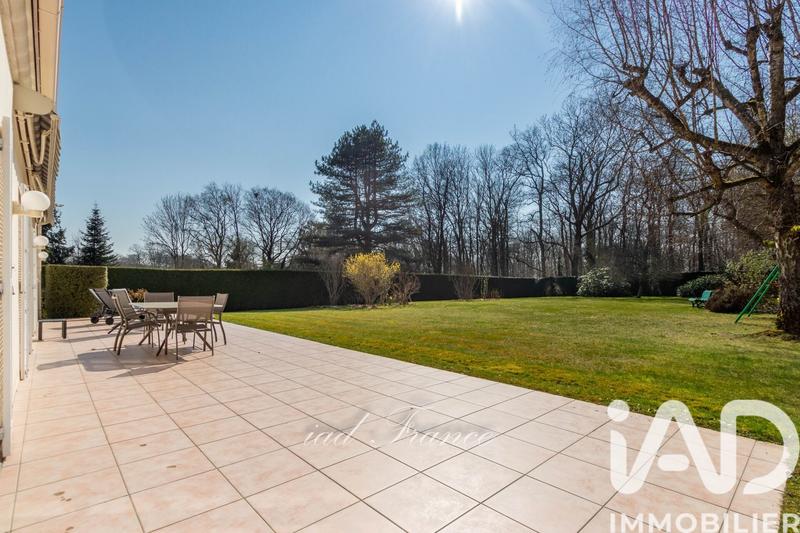 Maison - 246 m² - 9 pièces