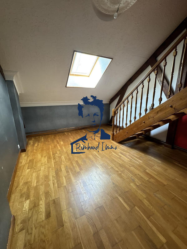 Maison - 130 m² - 8 pièces