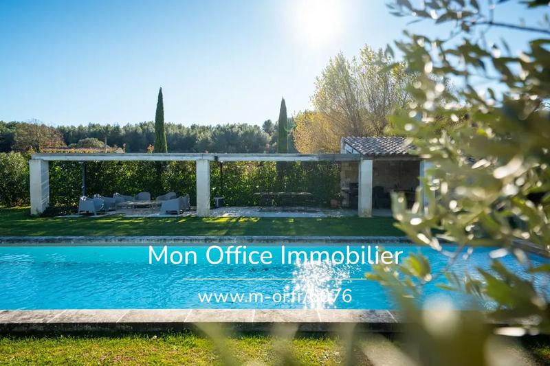 Propriété - 380 m² - 13 pièces