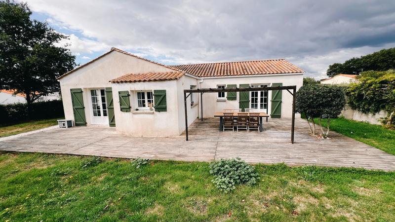 Maison - 99 m² - 4 pièces