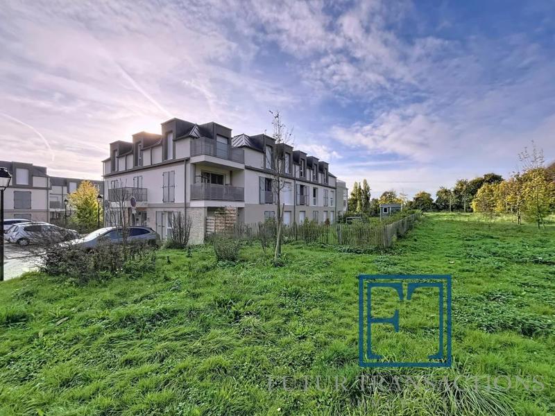 Appartement - 90 m² - 4 pièces