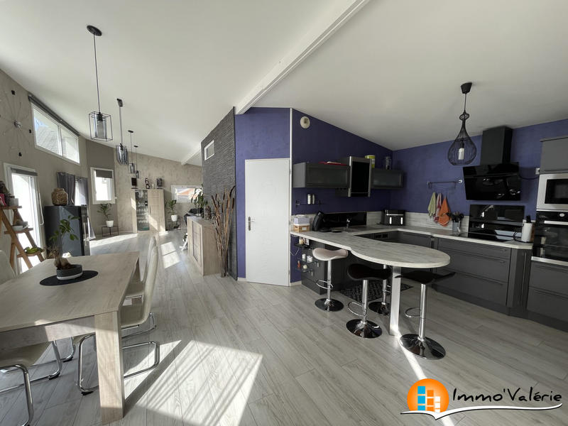 Maison - 103 m² - 4 pièces