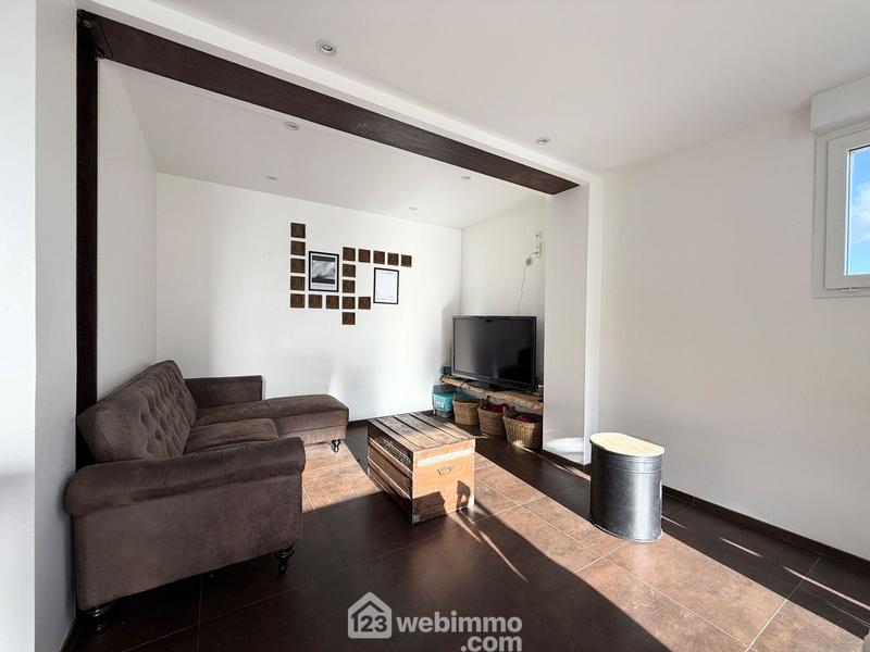 Maison - 90 m² - 5 pièces