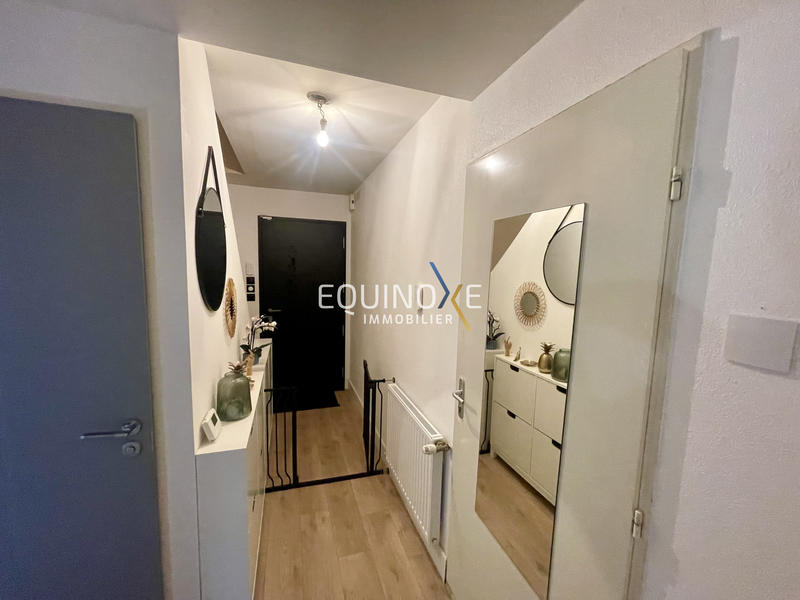 Maison - 94 m² - 6 pièces