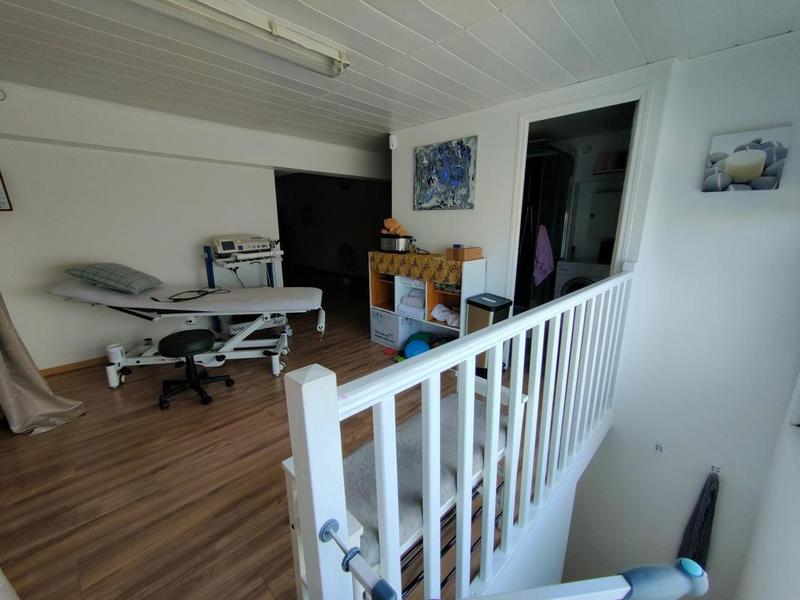 Local commercial - 113 m² - 5 pièces