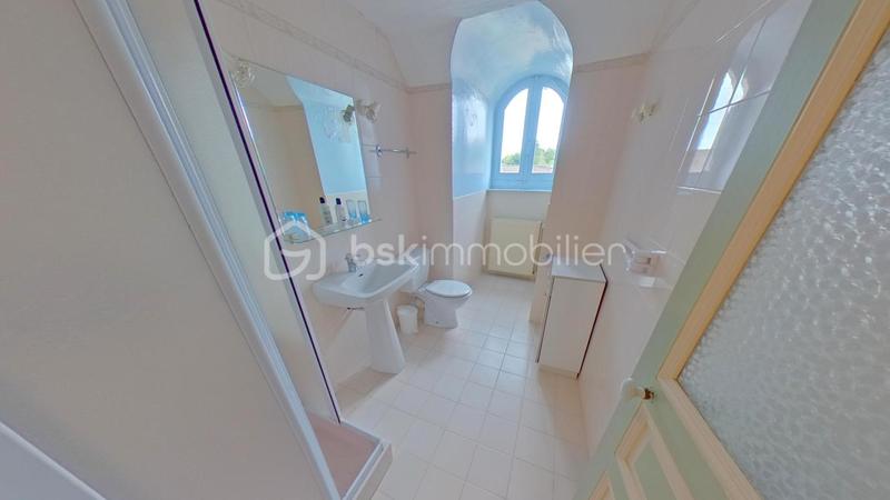 Propriété - 149 m² - 6 pièces