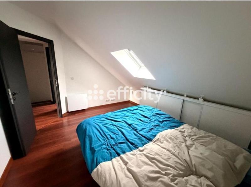 Pavillon - 130 m² - 7 pièces