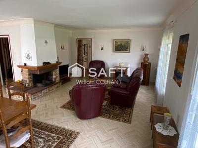 Maison - 135 m² - 6 pièces