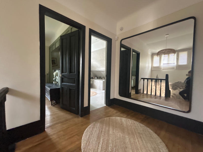 Maison - 220 m² - 6 pièces