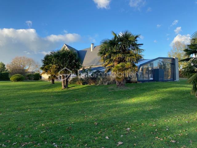 Maison - 262 m² - 8 pièces