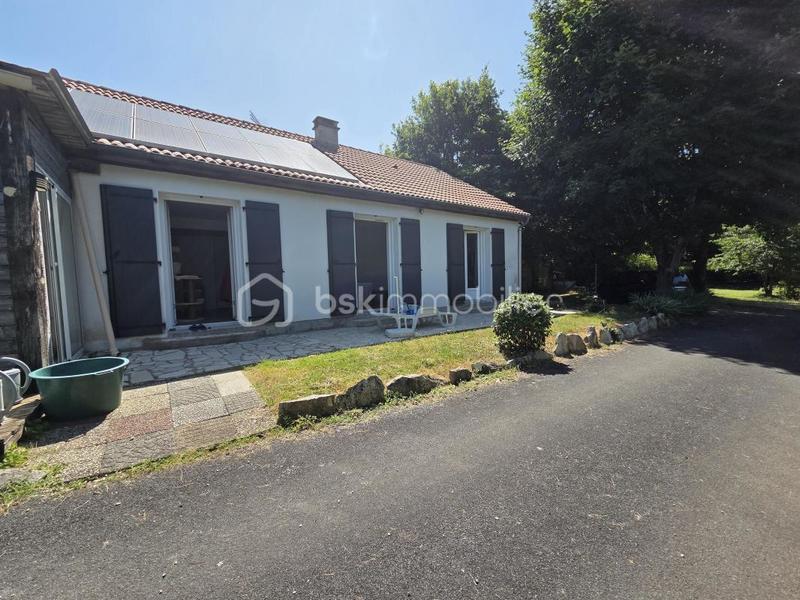 Maison traditionnelle - 87 m² - 3 pièces