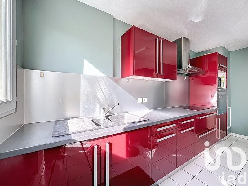 Appartement - 80 m² - 4 pièces