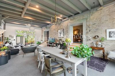 Corps de ferme - 239 m² - 5 pièces