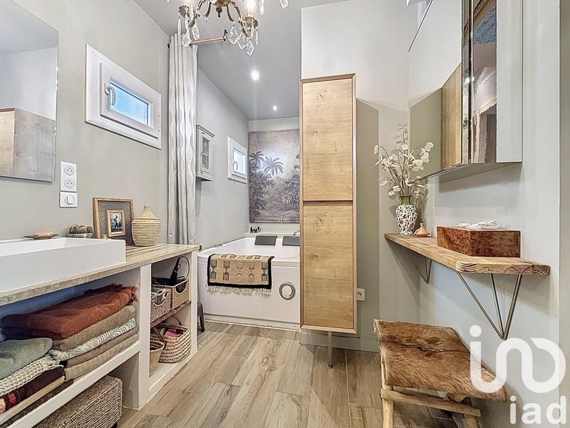 Maison - 185 m² - 6 pièces