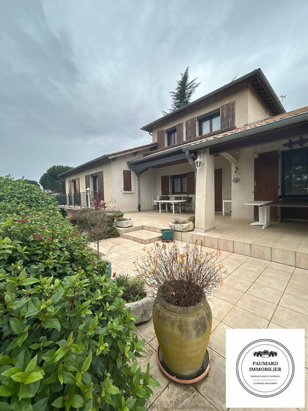 Maison - 191 m² - 8 pièces