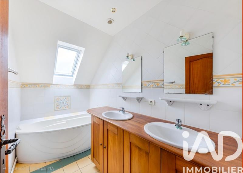 Maison - 145 m² - 7 pièces