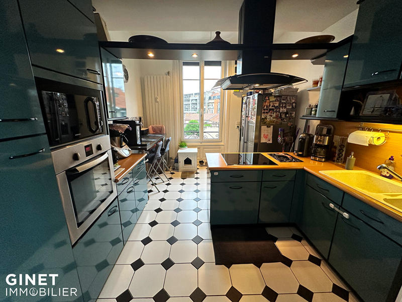 Appartement - 138 m² - 5 pièces