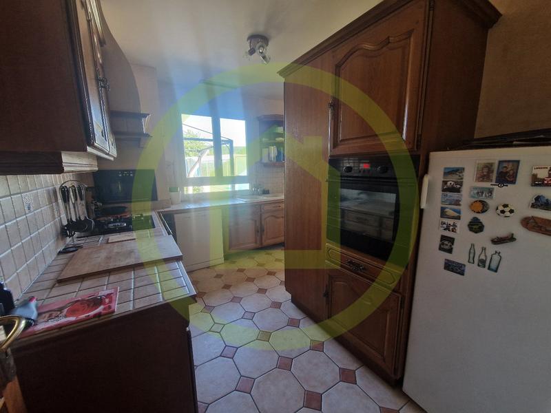 Maison - 181 m² - 8 pièces