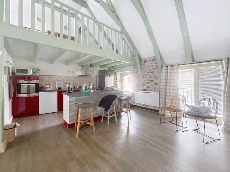 Immeuble - 112 m² - 2 pièces