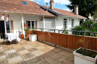 Appartement - 84 m² - 4 pièces