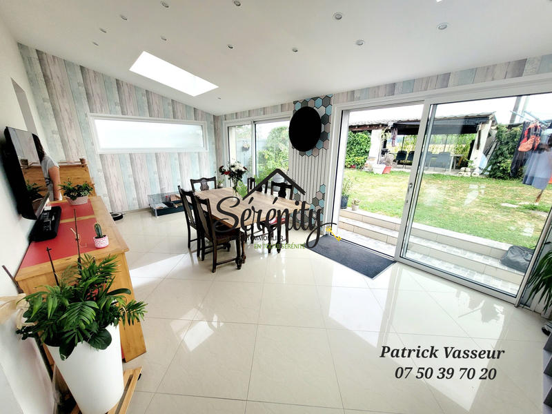 Maison - 93 m² - 5 pièces