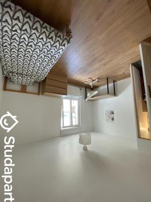 Chambre - 10 m² - 1 pièce