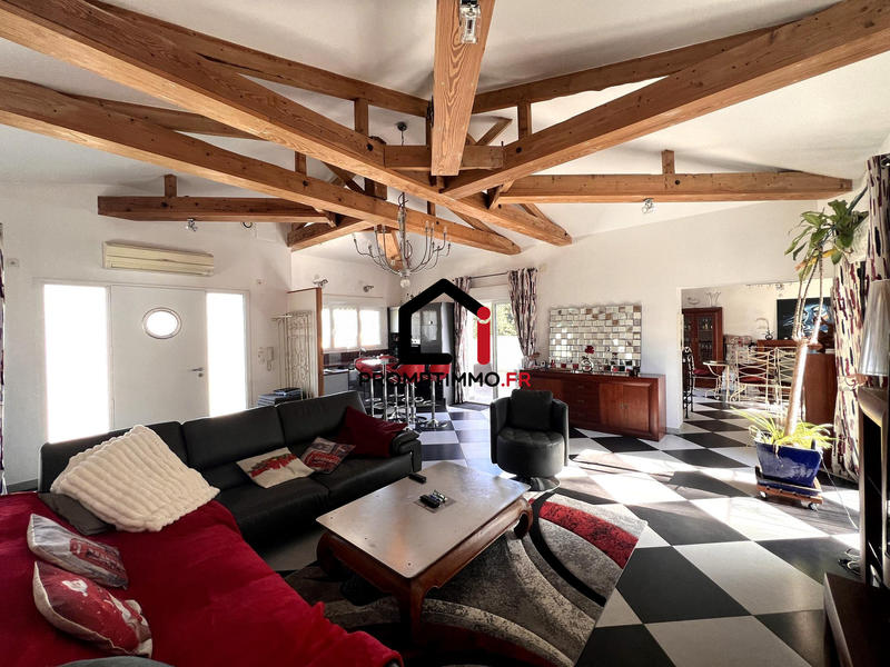 Maison traditionnelle - 138 m² - 6 pièces