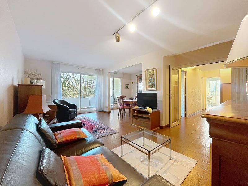 Appartement - 95 m² - 5 pièces