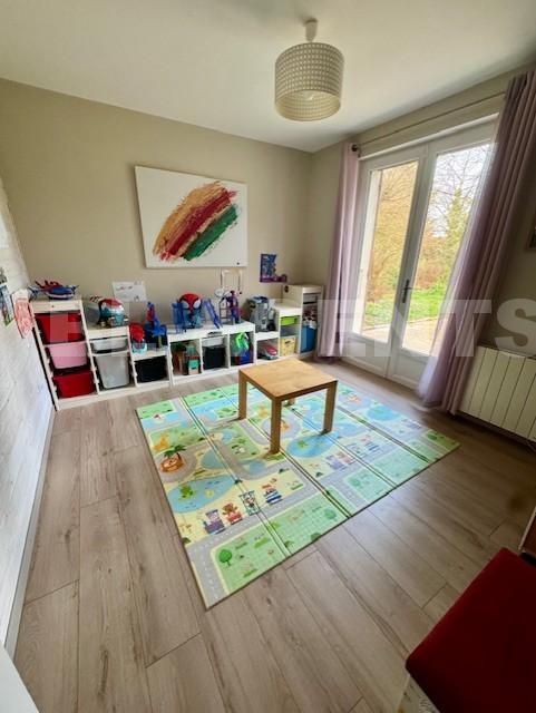 Maison - 205 m² - 6 pièces