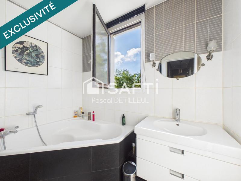 Appartement - 81 m² - 4 pièces