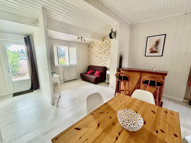 Maison traditionnelle - 188 m² - 6 pièces